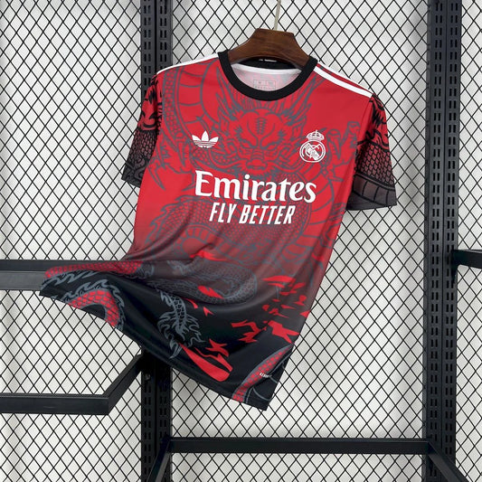 Real Madrid maillot foot concept 2024 2025