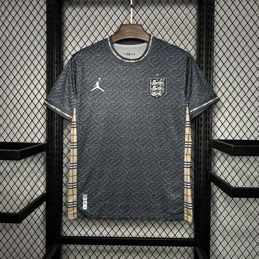 Angleterre maillot foot concept Burberry 2024 2025